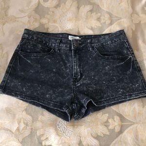 Forever 21 acid wash shorts